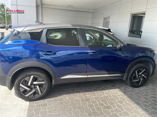 Used 2025 Nissan Kicks SV image 7