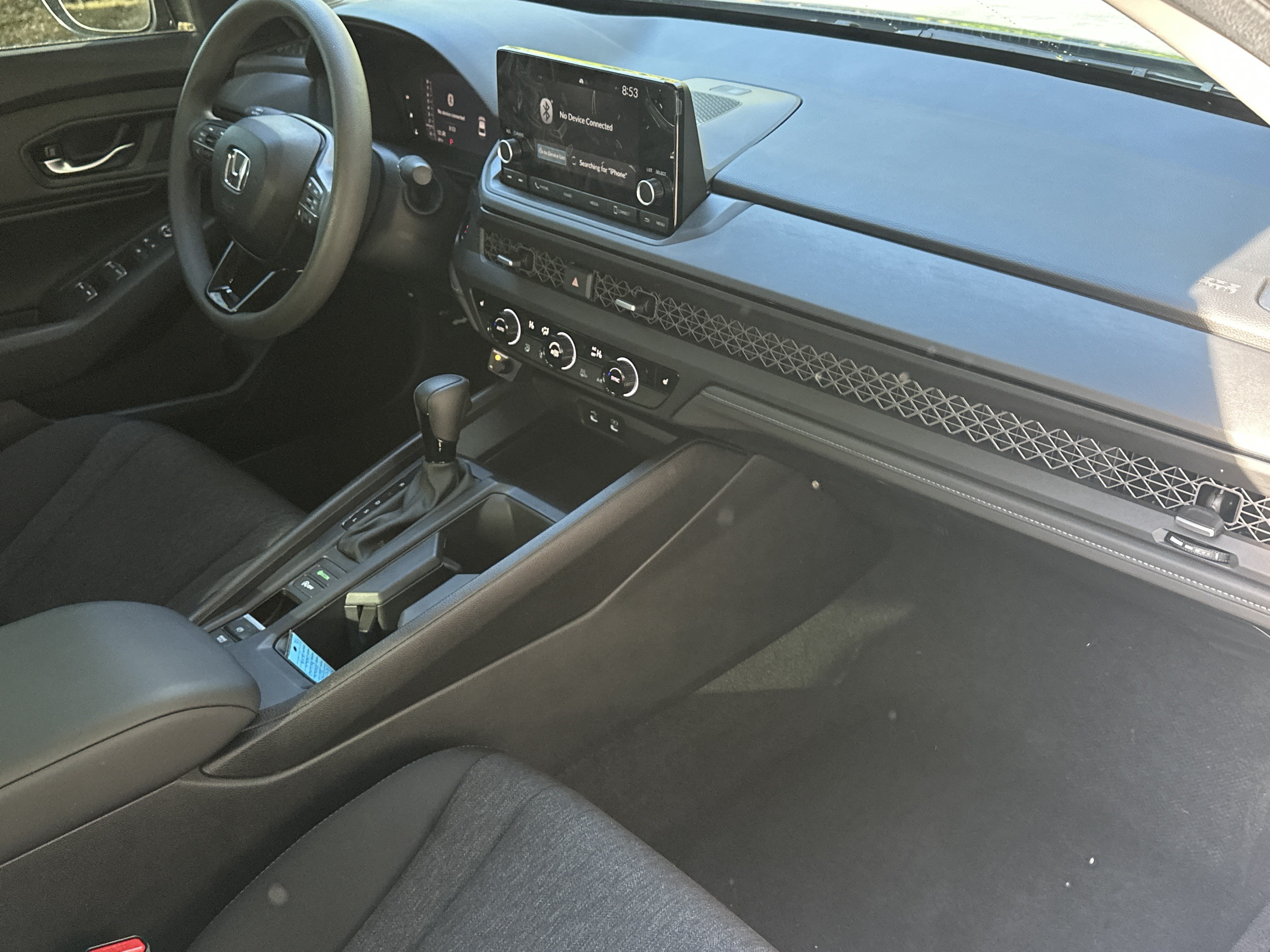 Used 2025 Honda Accord SE image 15