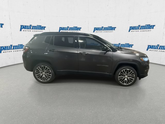 Used 2023 Jeep Compass Limited w/ Elite Group AWD/4WD image 12