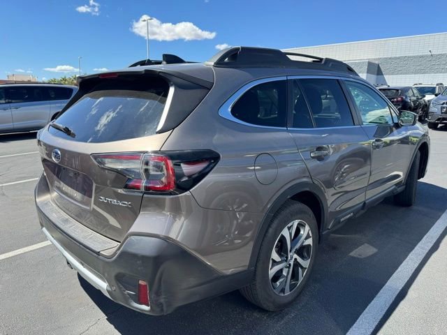 Used 2022 Subaru Outback Limited image 3