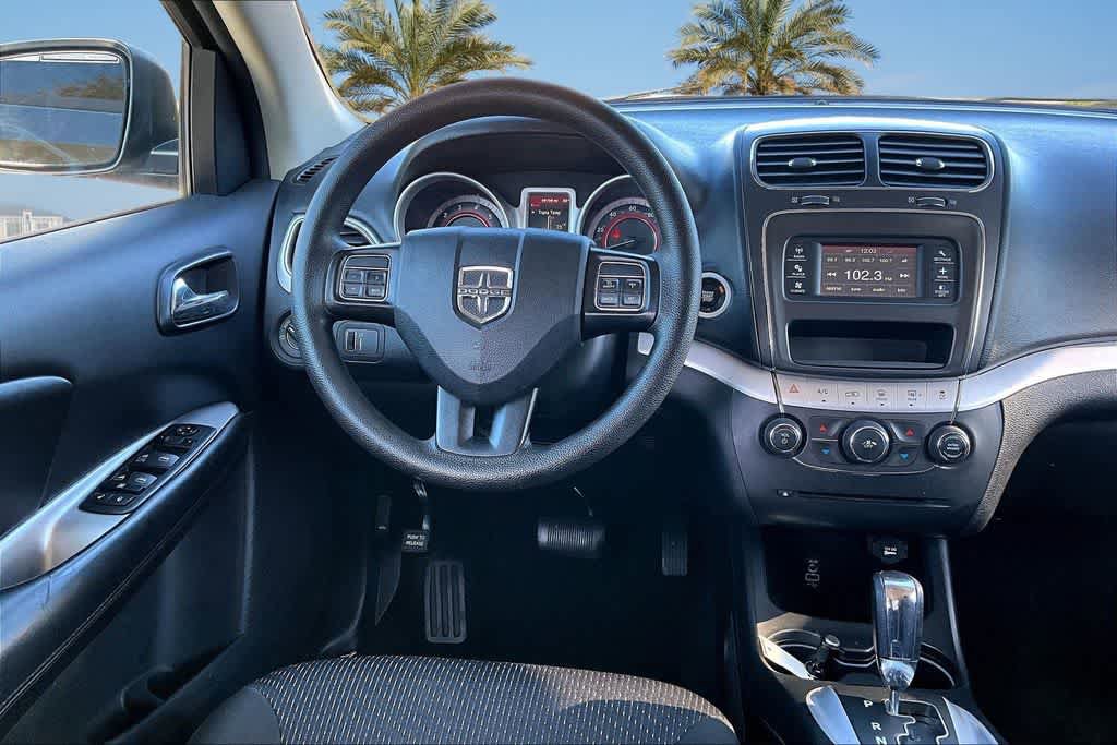 Used 2020 Dodge Journey SE w/ Blacktop Package FWD image 14