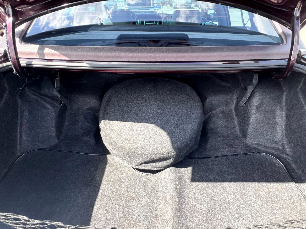 Used 1996 Cadillac Fleetwood Brougham image 41