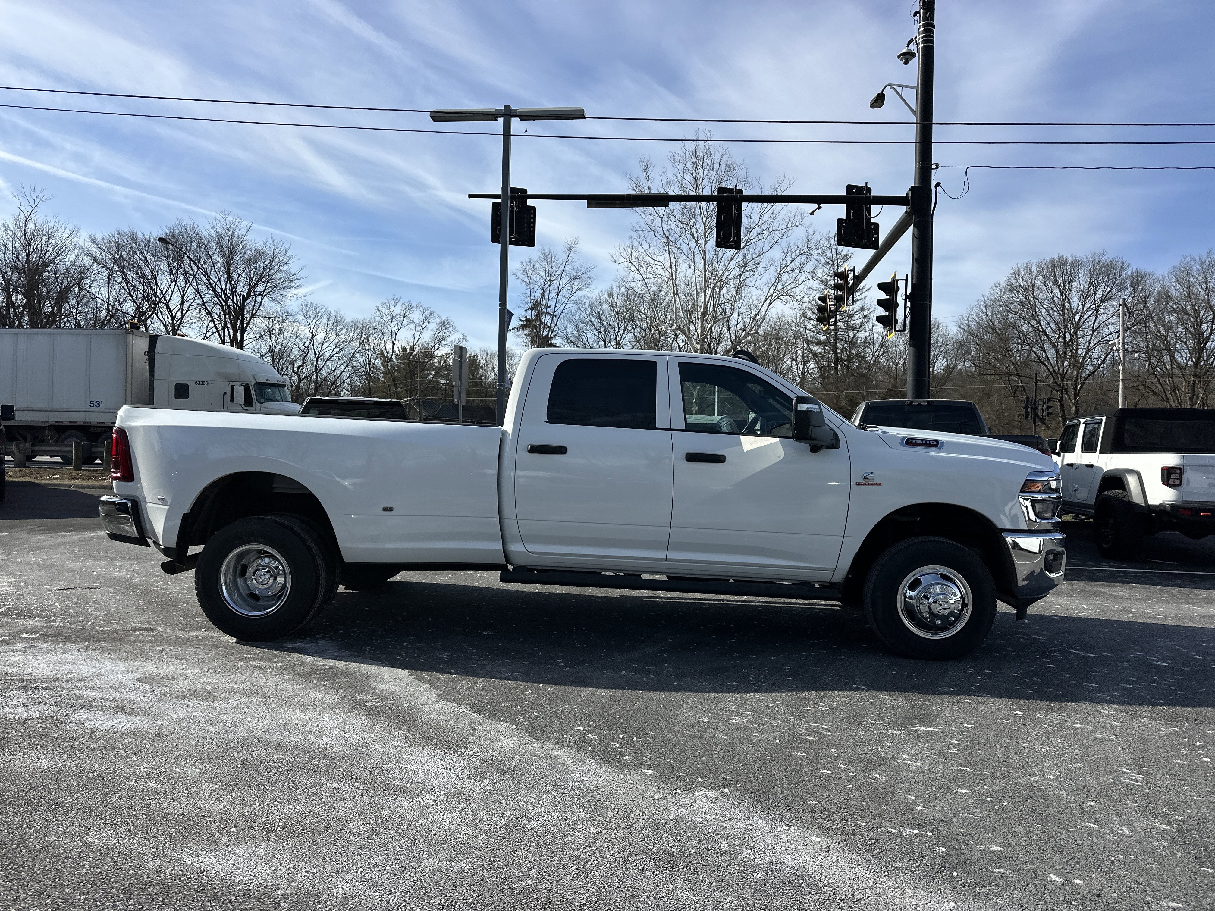 New 2026 RAM 3500 Tradesman image 19
