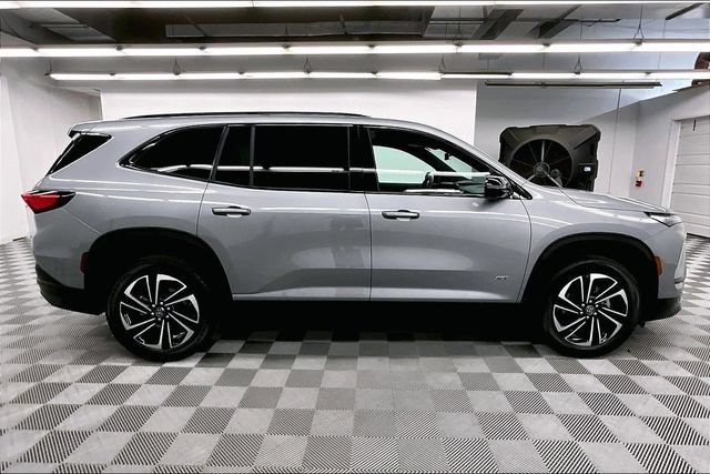 Used 2026 Buick Enclave Sport Touring w/ Power Package AWD/4WD image 15
