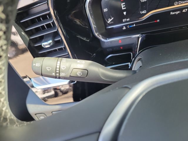 Certified 2025 GMC Sierra 1500 SLT image 28