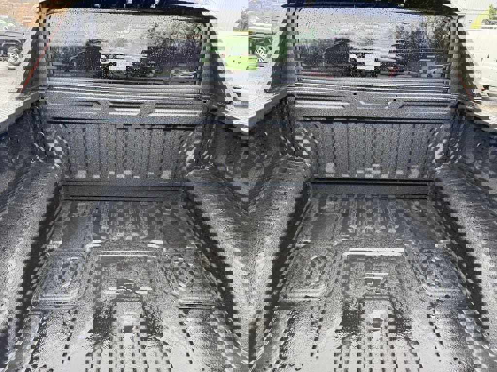 New 2025 GMC Hummer EV 2X w/ LPO, Dark Essentials Package image 26