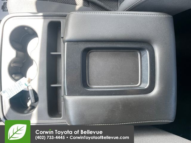 Used 2018 Chevrolet Silverado 1500 LT w/ All Star Edition AWD/4WD image 15
