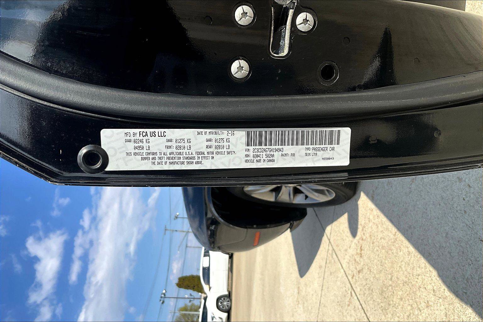 Used 2016 Dodge Challenger SXT image 32