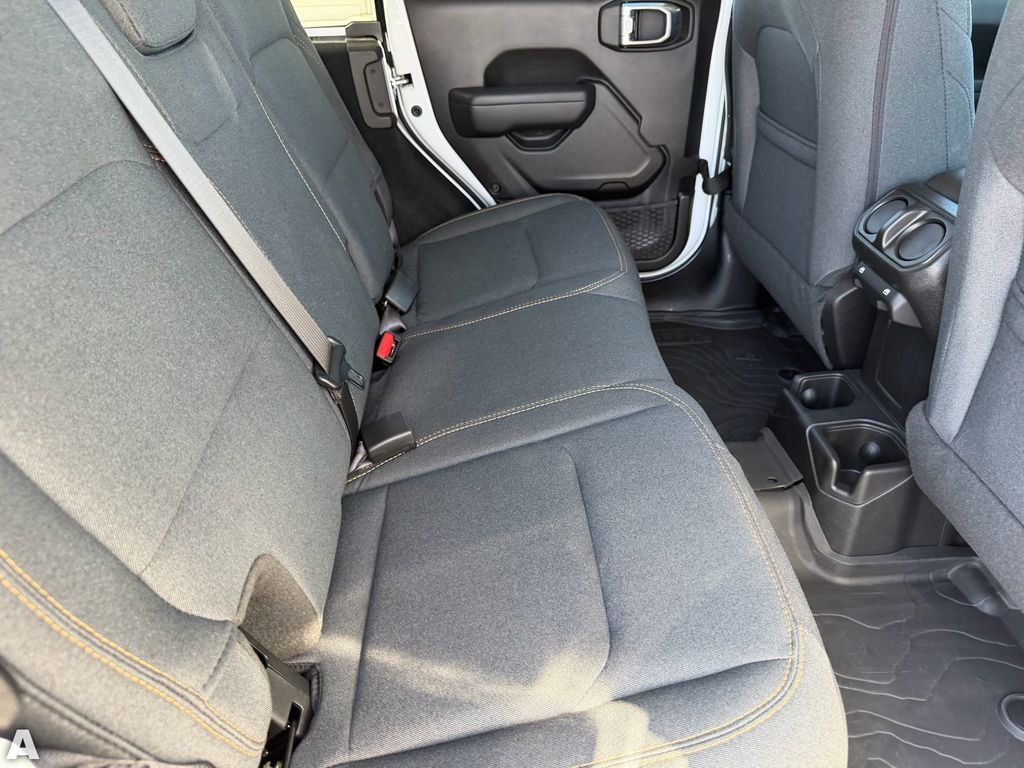 Used 2025 Jeep Wrangler Sport S image 13