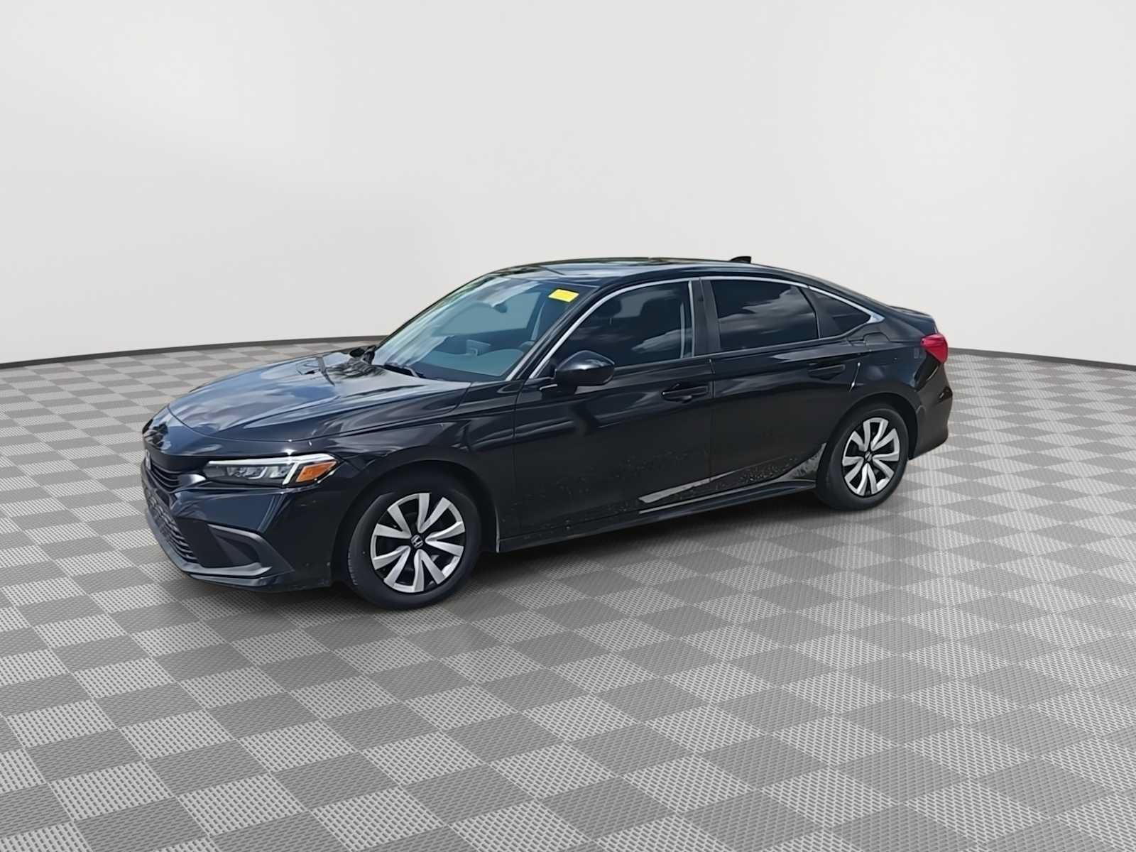 Used 2023 Honda Civic LX image 4