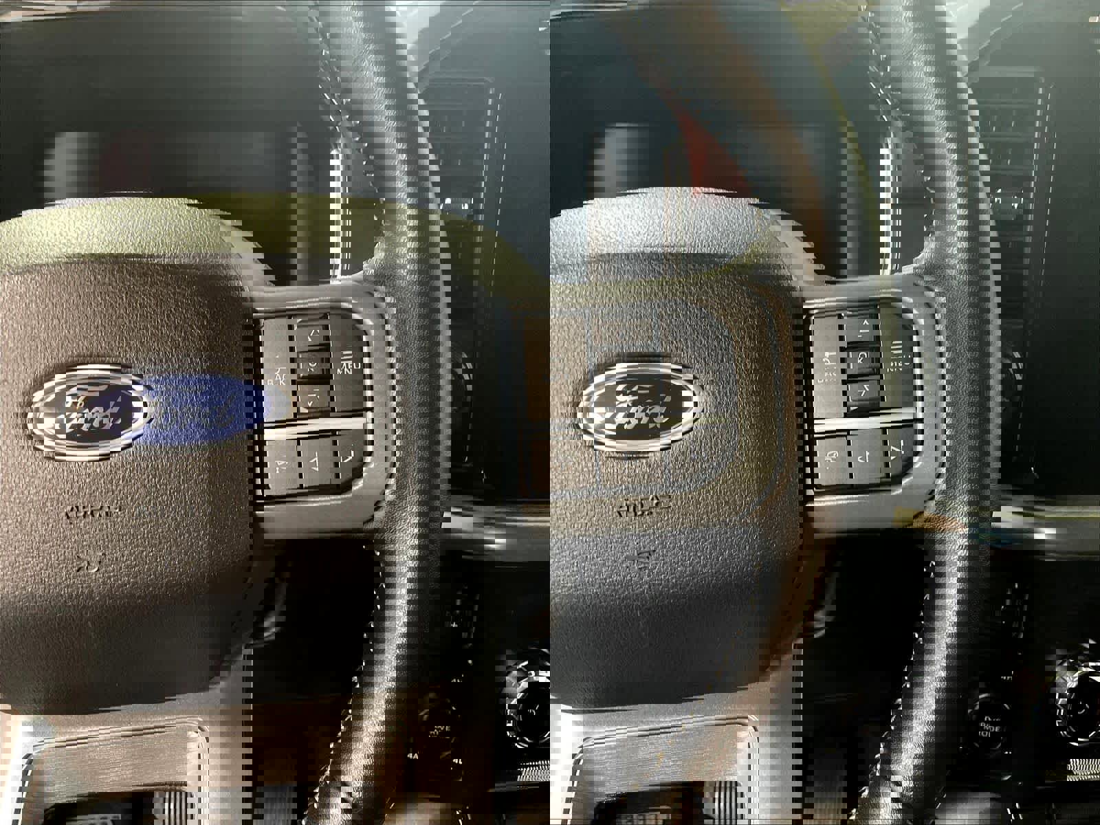 Used 2022 Ford F150 Lariat w/ Equipment Group 502A High image 23