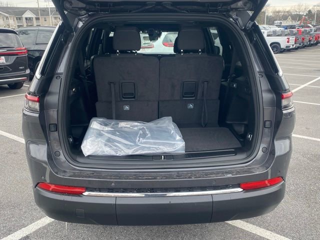 New 2025 Jeep Grand Cherokee L Laredo w/ Luxury Tech Group I image 7