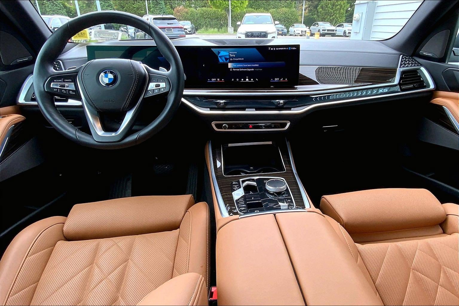 Used 2025 BMW X5 xDrive50e w/ Premium Package AWD/4WD image 12