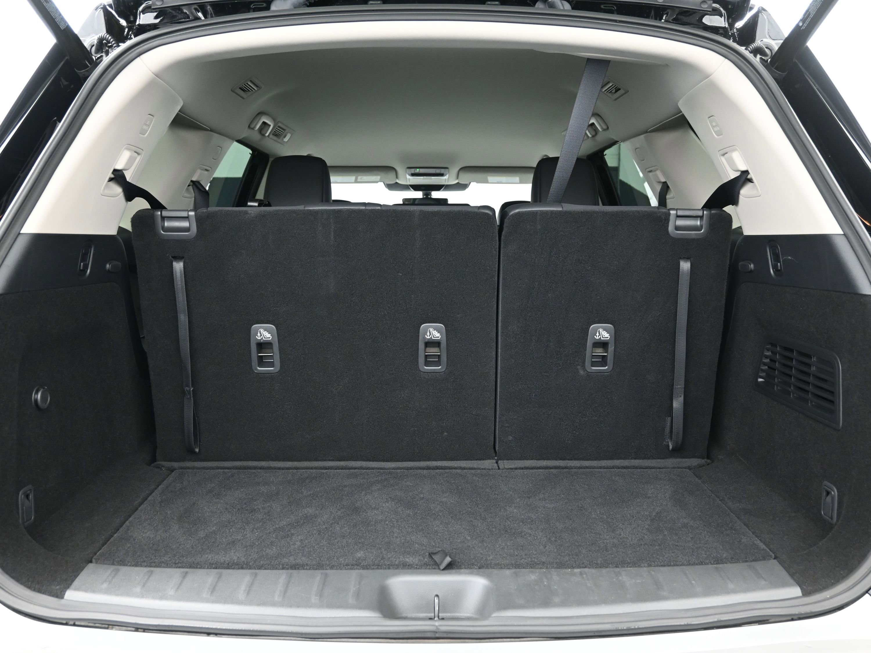 Used 2025 Nissan Pathfinder SL image 7