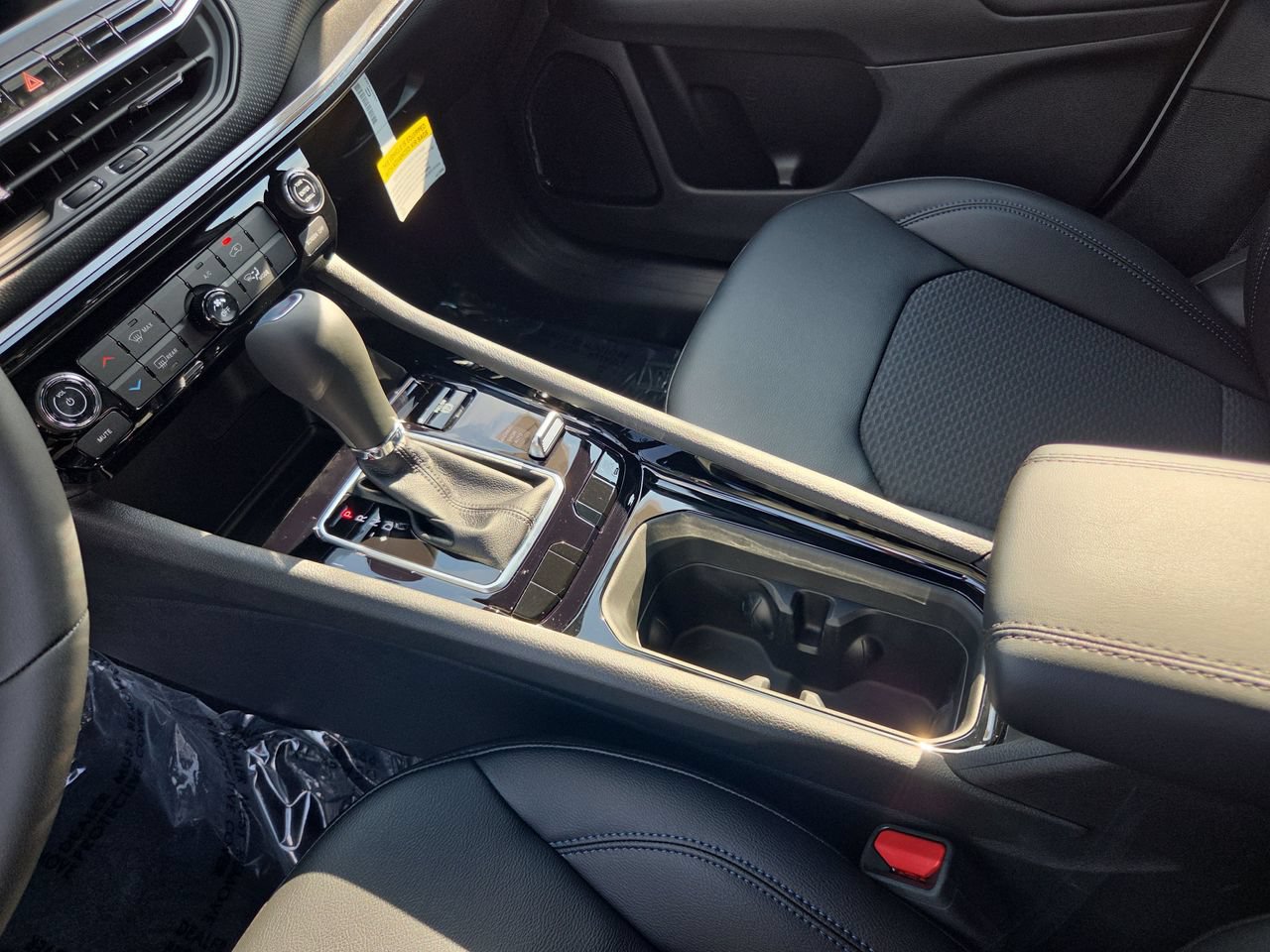 New 2026 Jeep Compass Latitude AWD/4WD image 29