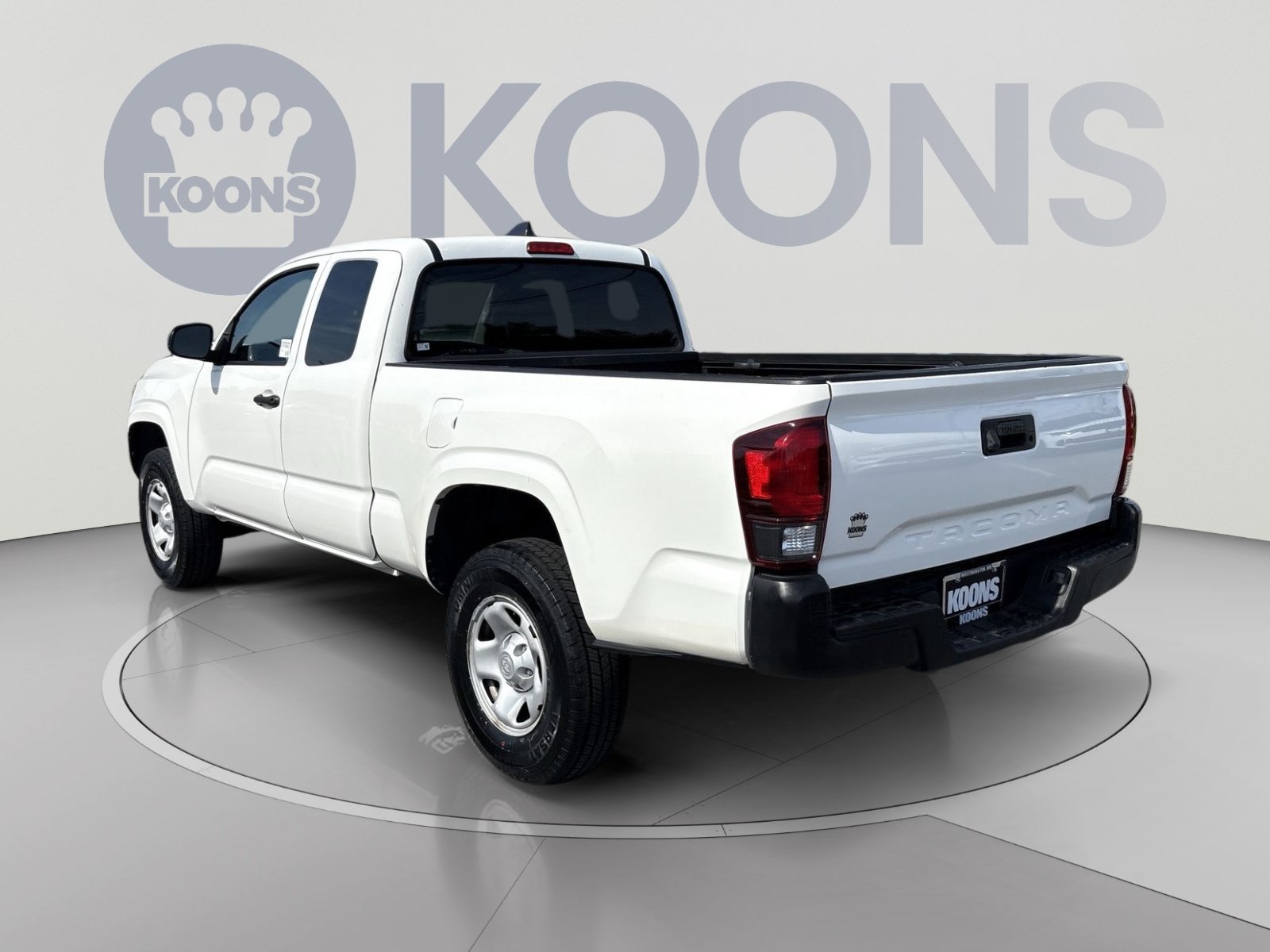 Used 2022 Toyota Tacoma SR RWD image 4