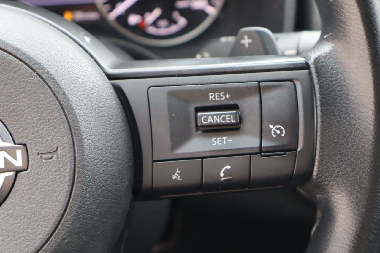 Used 2023 Nissan Rogue S AWD/4WD image 13