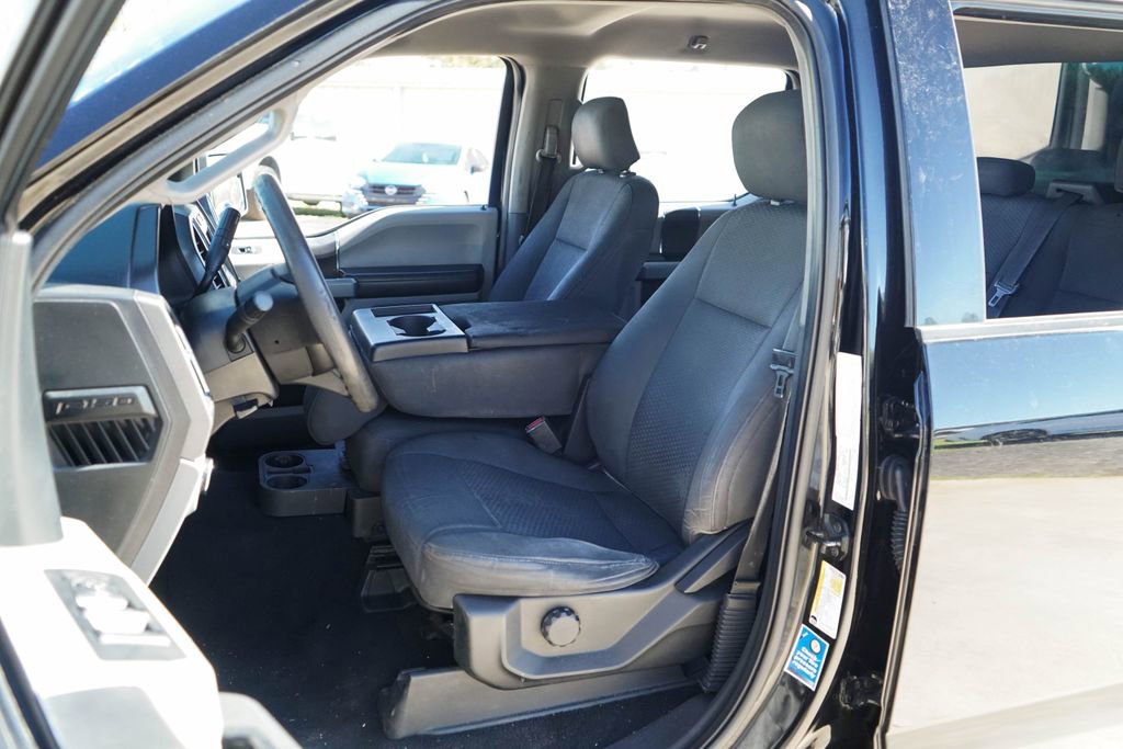 Used 2016 Ford F150 XLT w/ Trailer Tow Package image 8