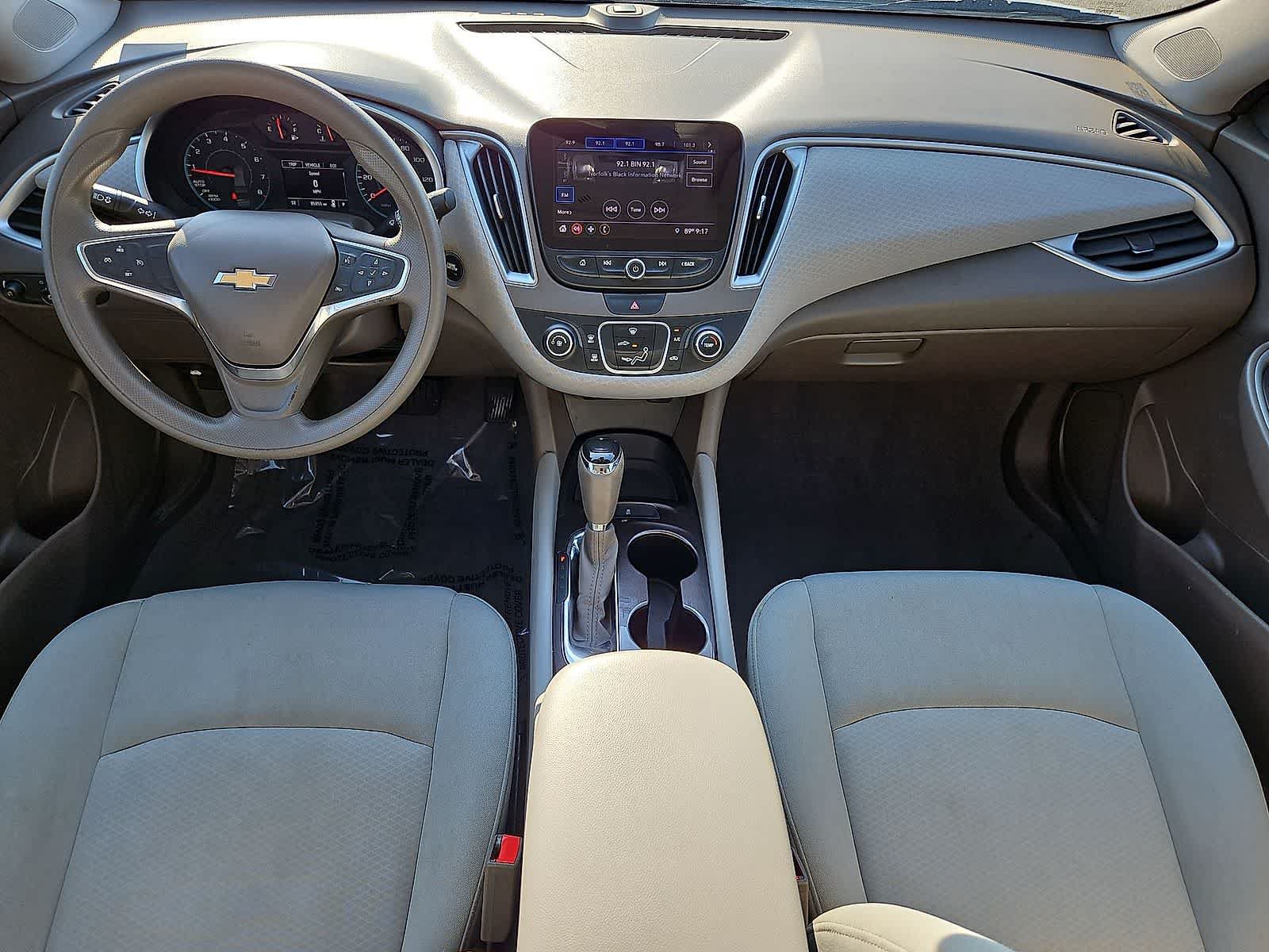Used 2019 Chevrolet Malibu LS FWD image 25