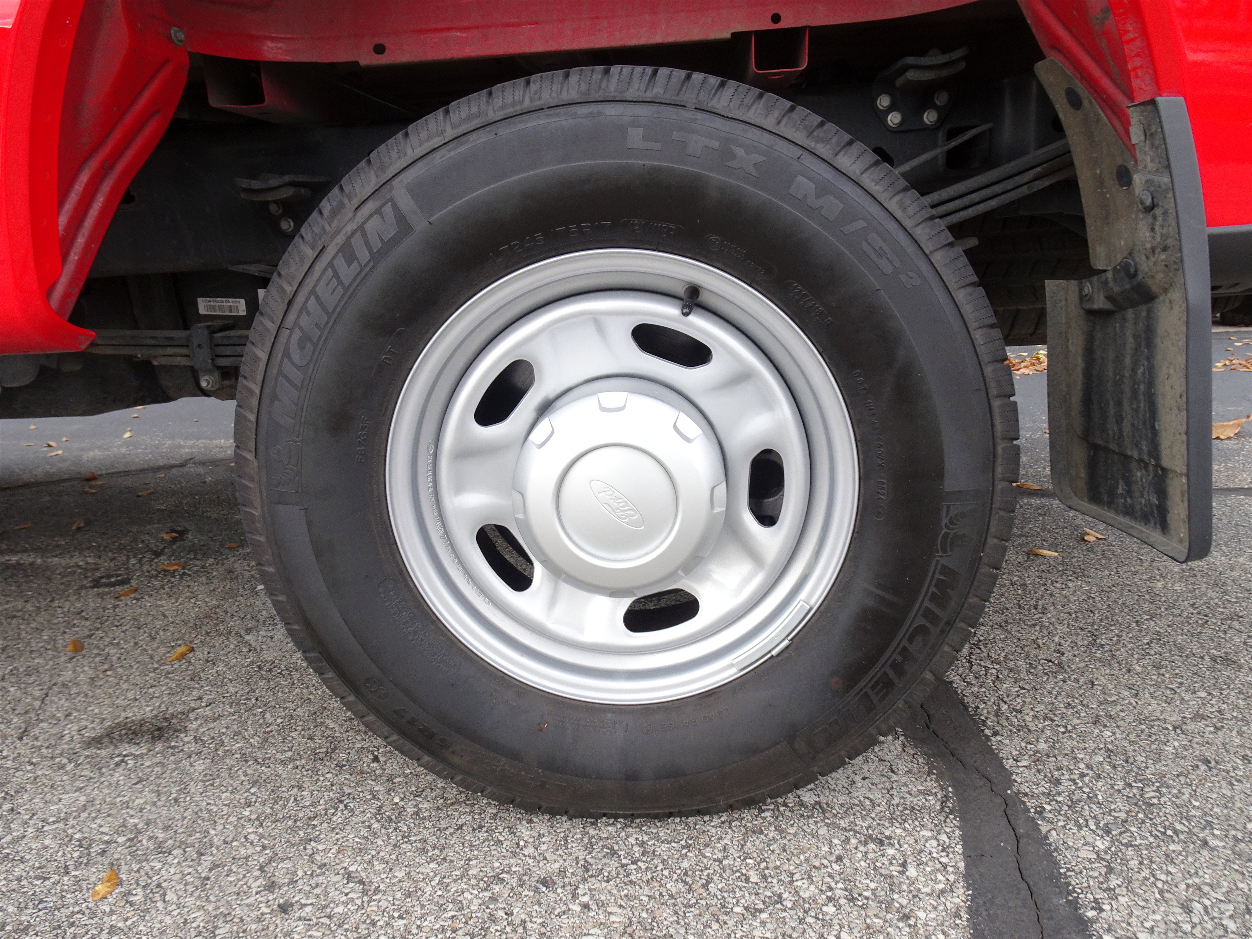 Used 2024 Ford F350 XL w/ Snow Plow Prep Package image 29