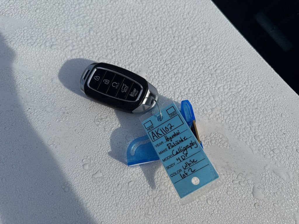 Used 2022 Hyundai Palisade Calligraphy w/ Winter Package image 11