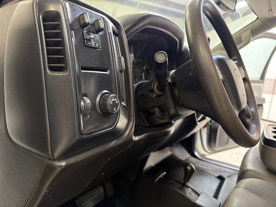 Used 2019 Chevrolet Silverado 2500 W/T w/ WT Convenience Package AWD/4WD image 29