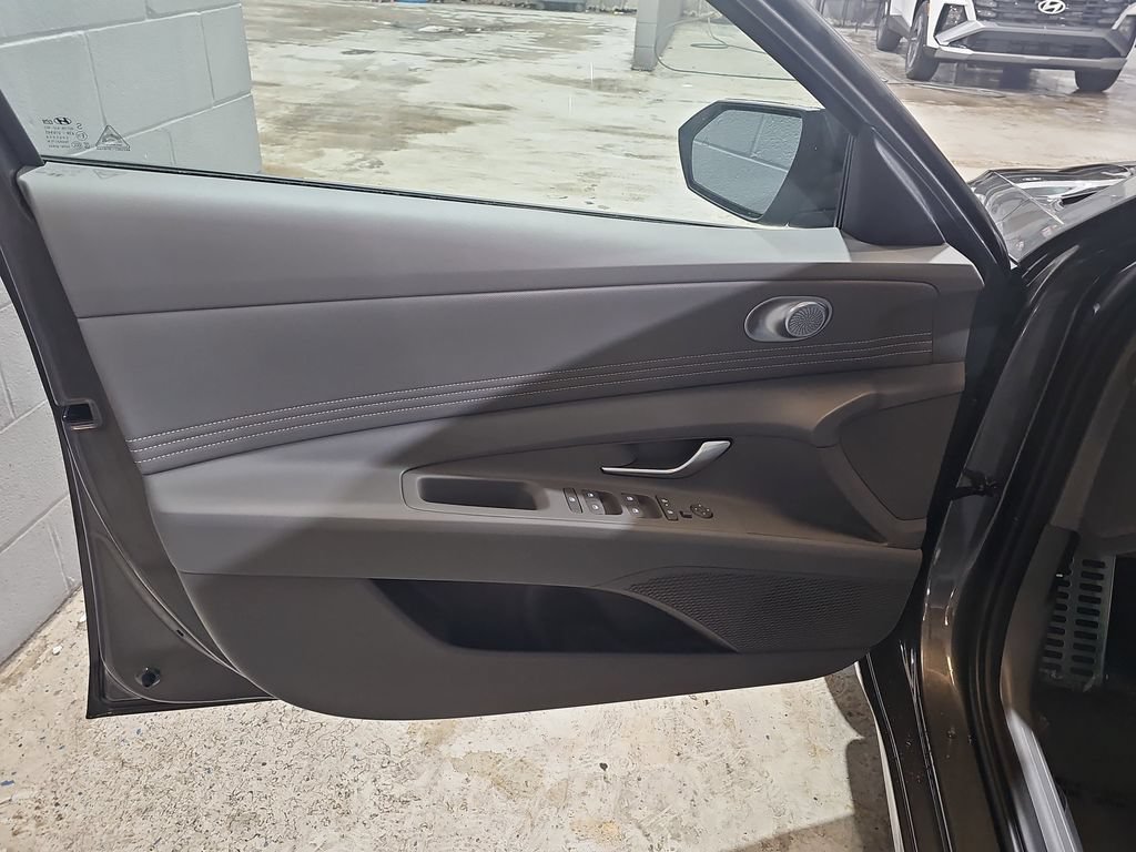New 2026 Hyundai Elantra SEL Sport Premium FWD image 27