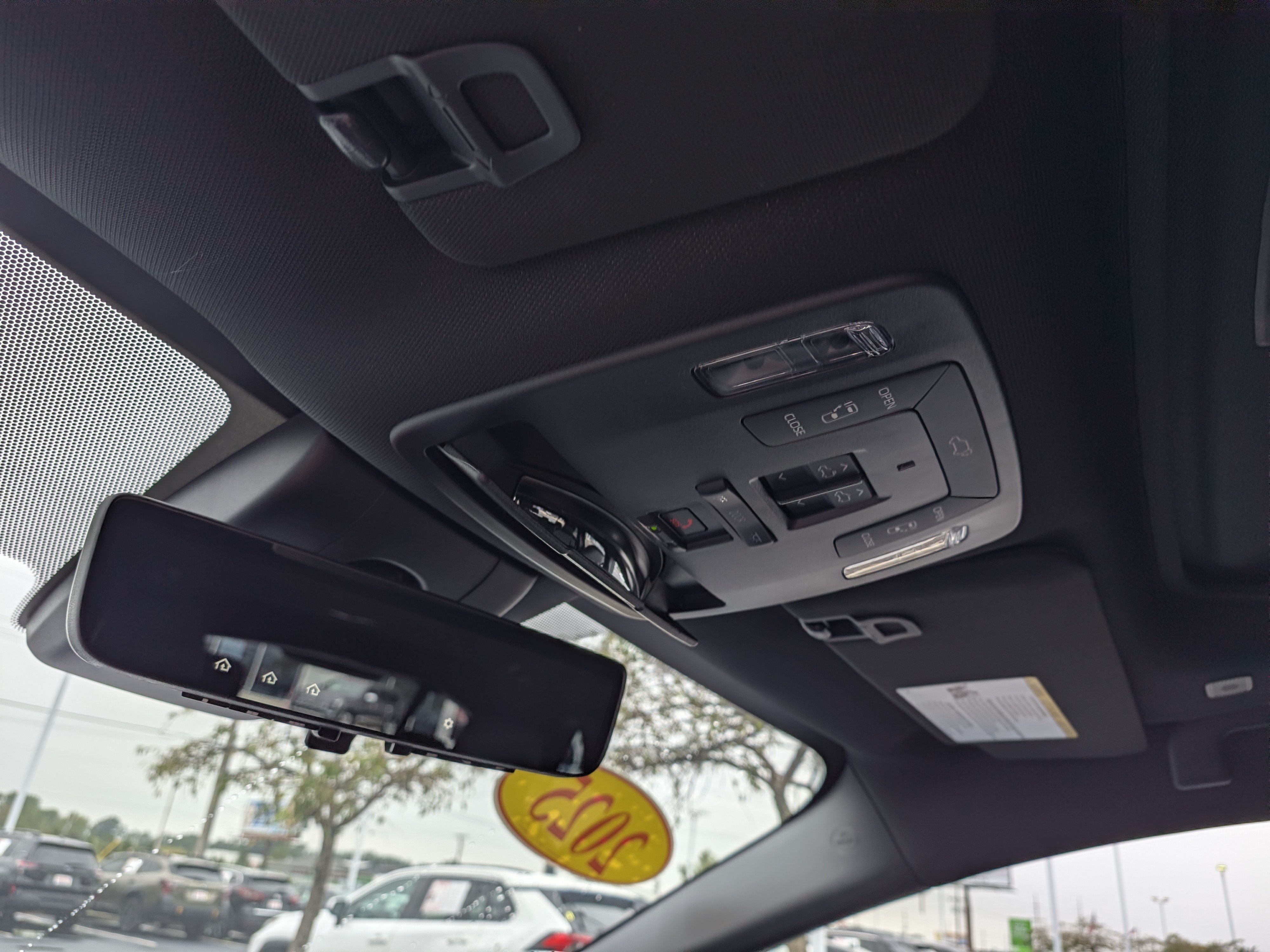 Used 2025 Toyota Sienna Platinum AWD/4WD image 20