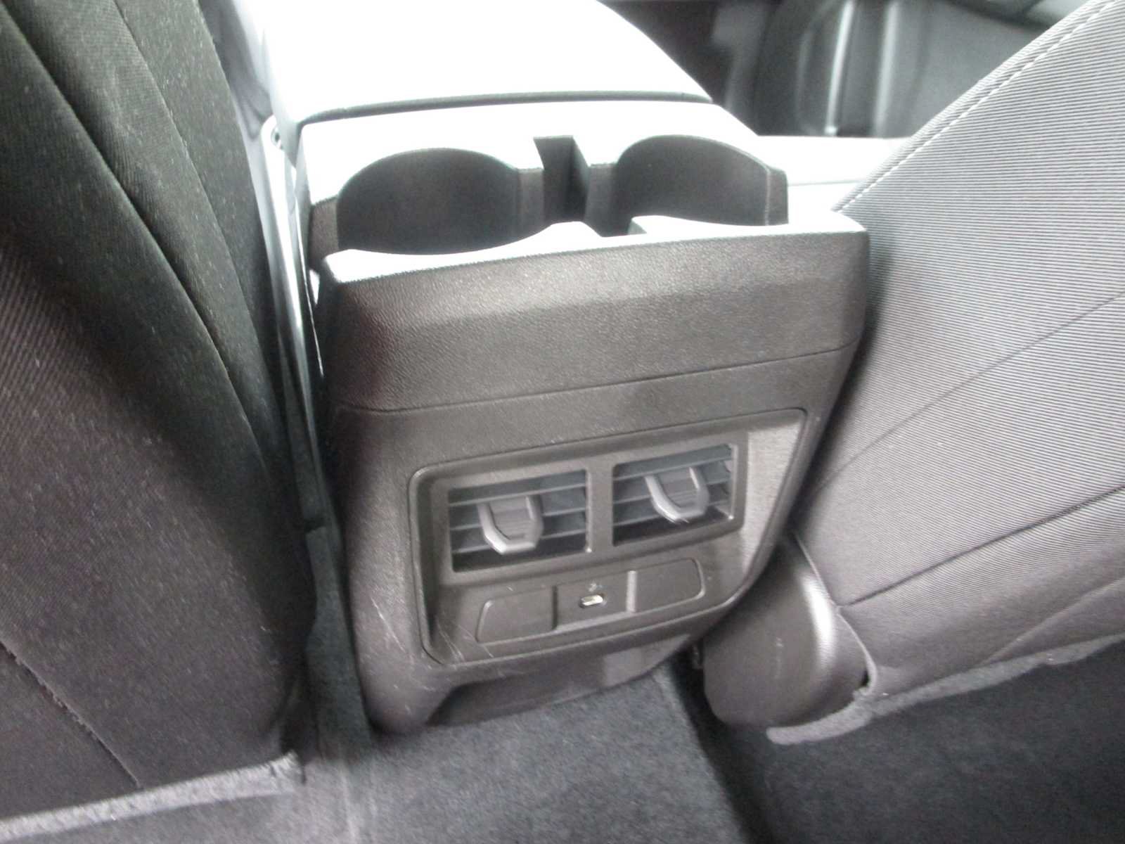 Used 2023 Chevrolet Colorado LT w/ LT Convenience Package II RWD image 10