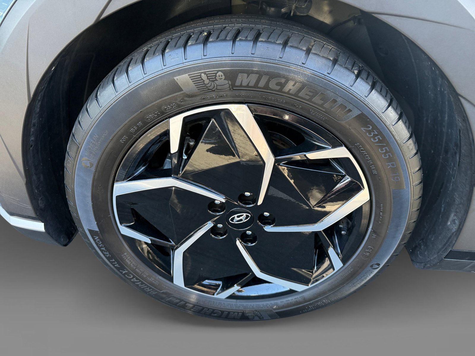 Certified 2024 Hyundai Ioniq 5 SEL image 9