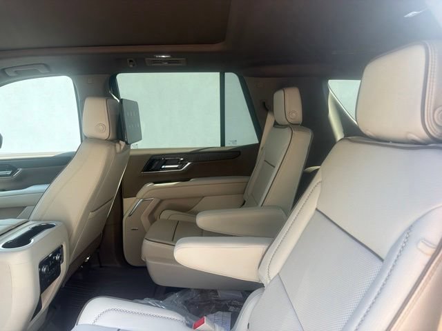 Used 2026 GMC Yukon Denali w/ Denali Reserve Package AWD/4WD image 10