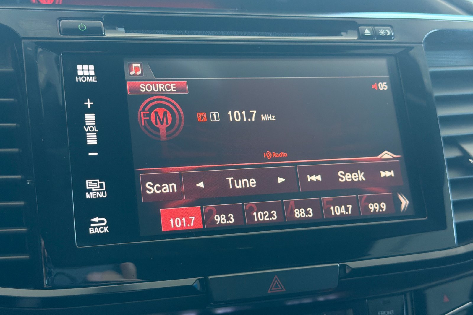 Used 2016 Honda Accord EX-L image 18