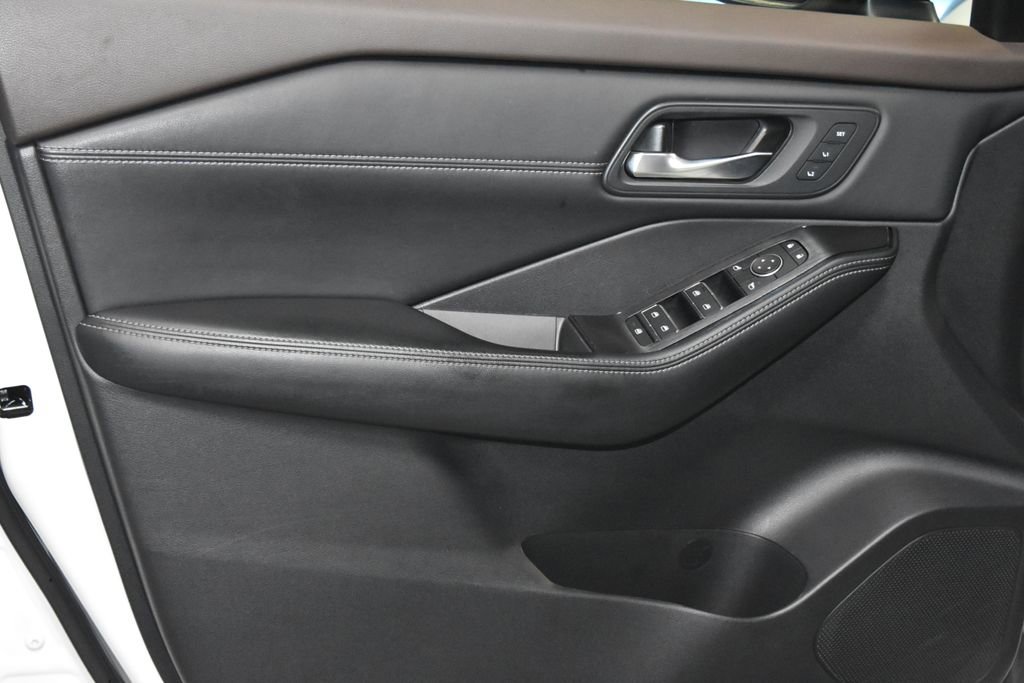 Certified 2023 Nissan Rogue SL w/ SL Premium Package image 4