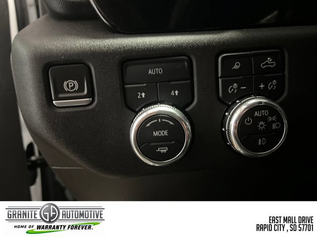 Used 2024 GMC Sierra 1500 SLT AWD/4WD image 31