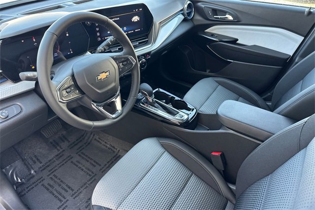 New 2026 Chevrolet Trax LT w/ Driver Confidence Package image 13