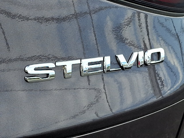 Used 2024 Alfa Romeo Stelvio Sprint AWD/4WD image 31
