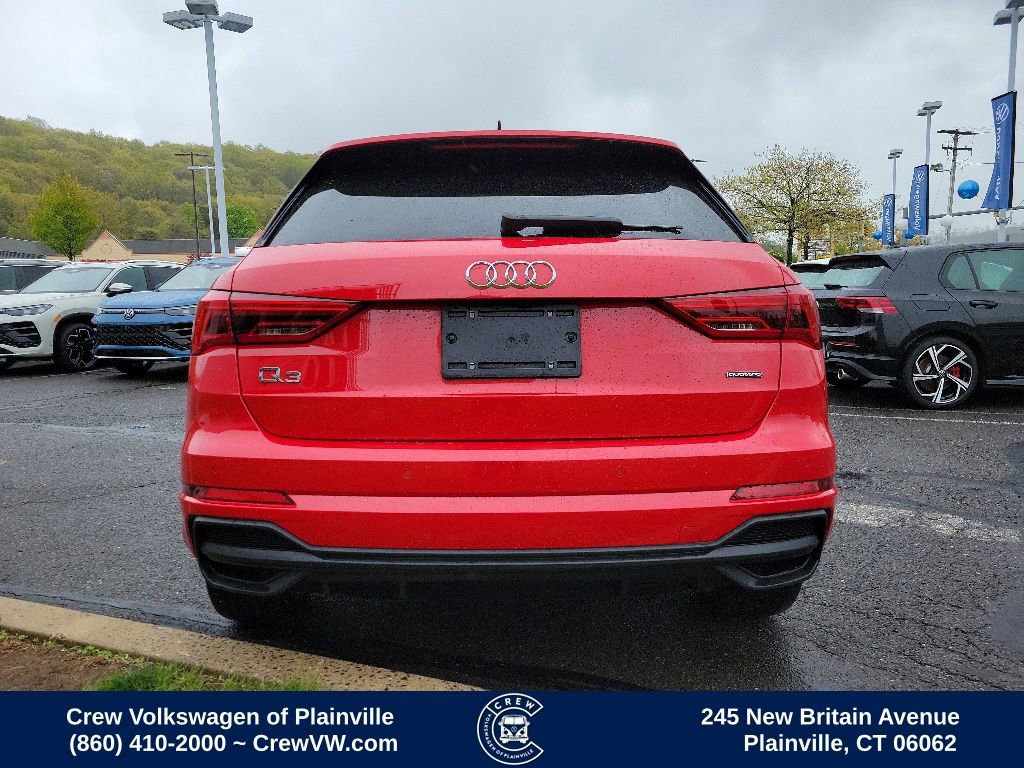 Used 2023 Audi Q3 2.0T Premium w/ 19" Wheel Package AWD/4WD image 31
