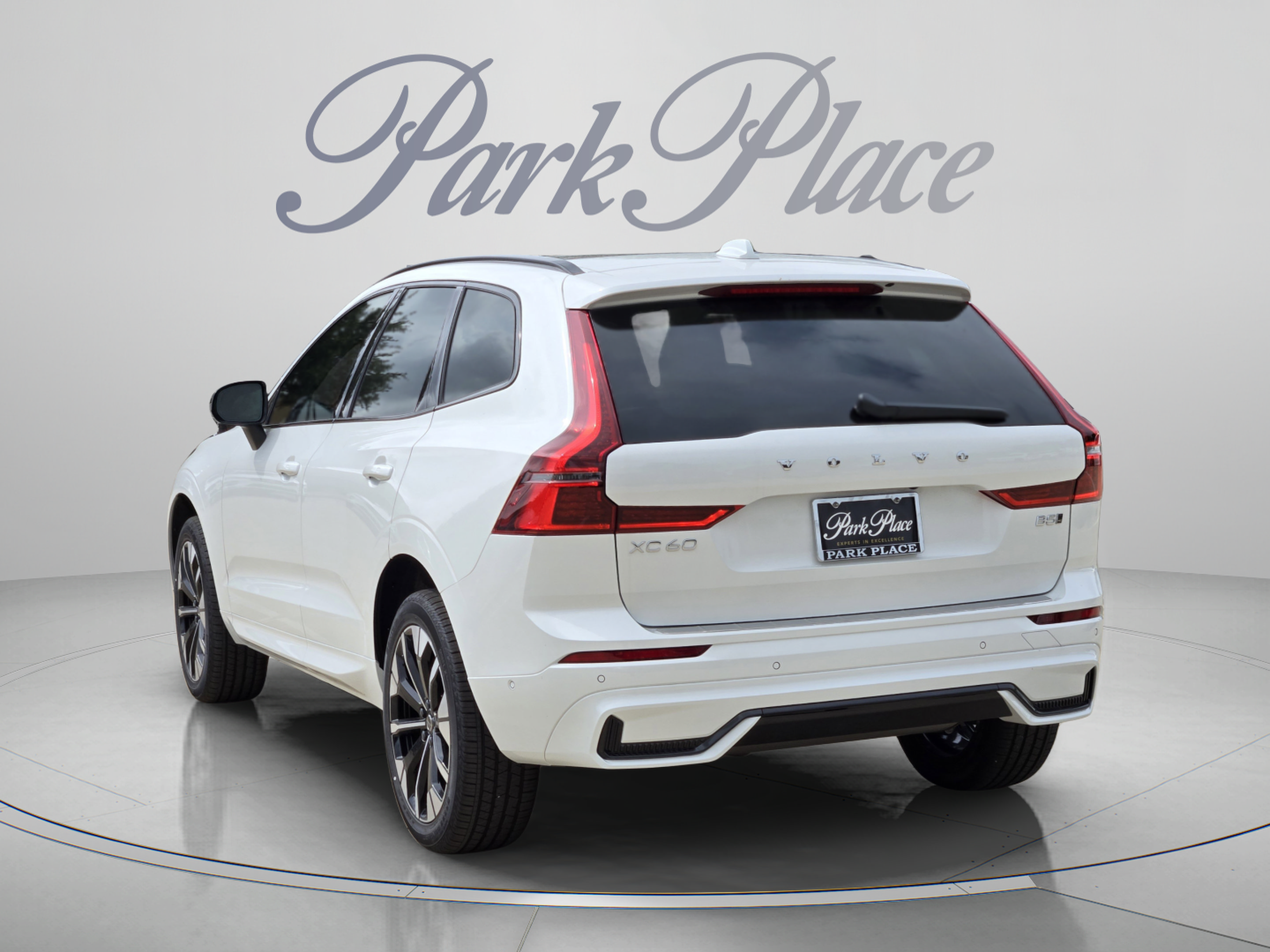 New 2026 Volvo XC60 B5 Plus w/ Protection Package Premier AWD/4WD image 3