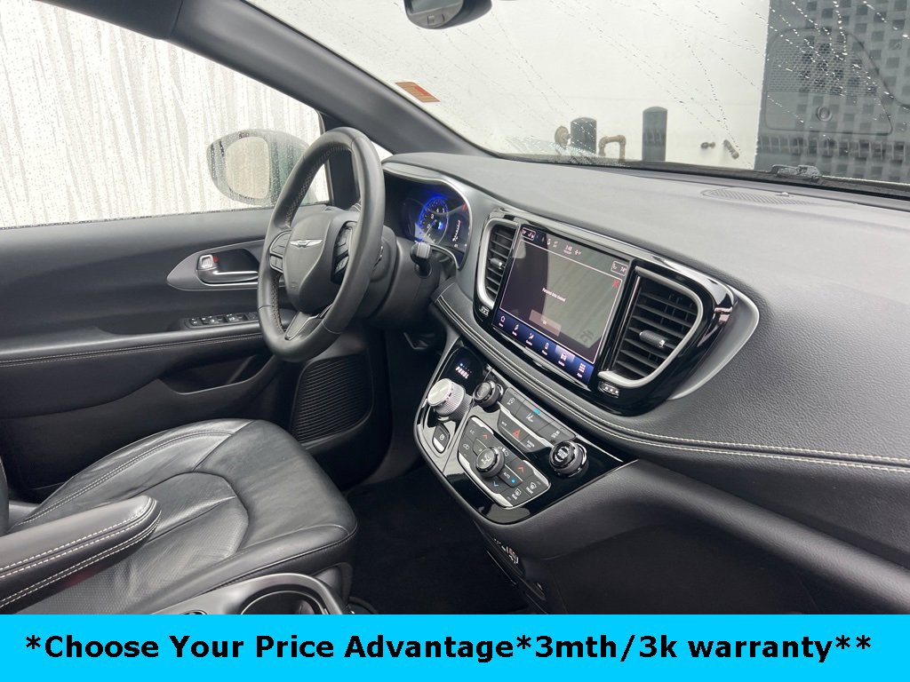 Certified 2022 Chrysler Pacifica Touring-L w/ S Appearance Package image 30