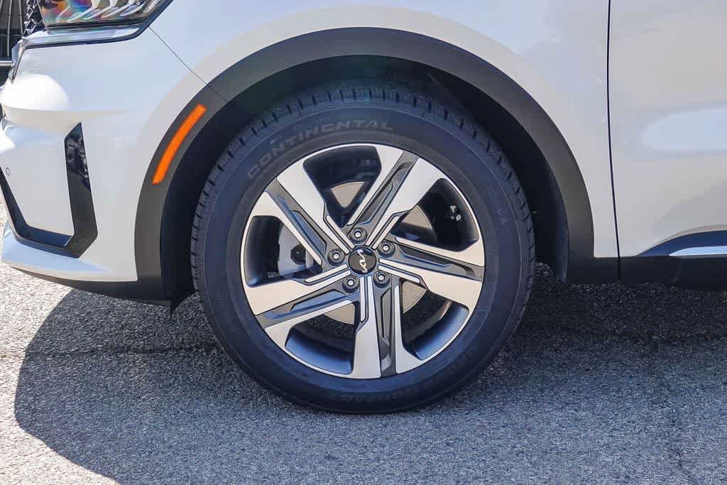 Used 2023 Kia Sorento EX AWD/4WD image 9