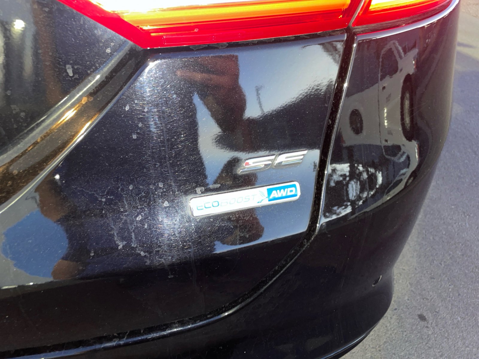 Used 2017 Ford Fusion SE w/ Equipment Group 201A AWD/4WD image 28