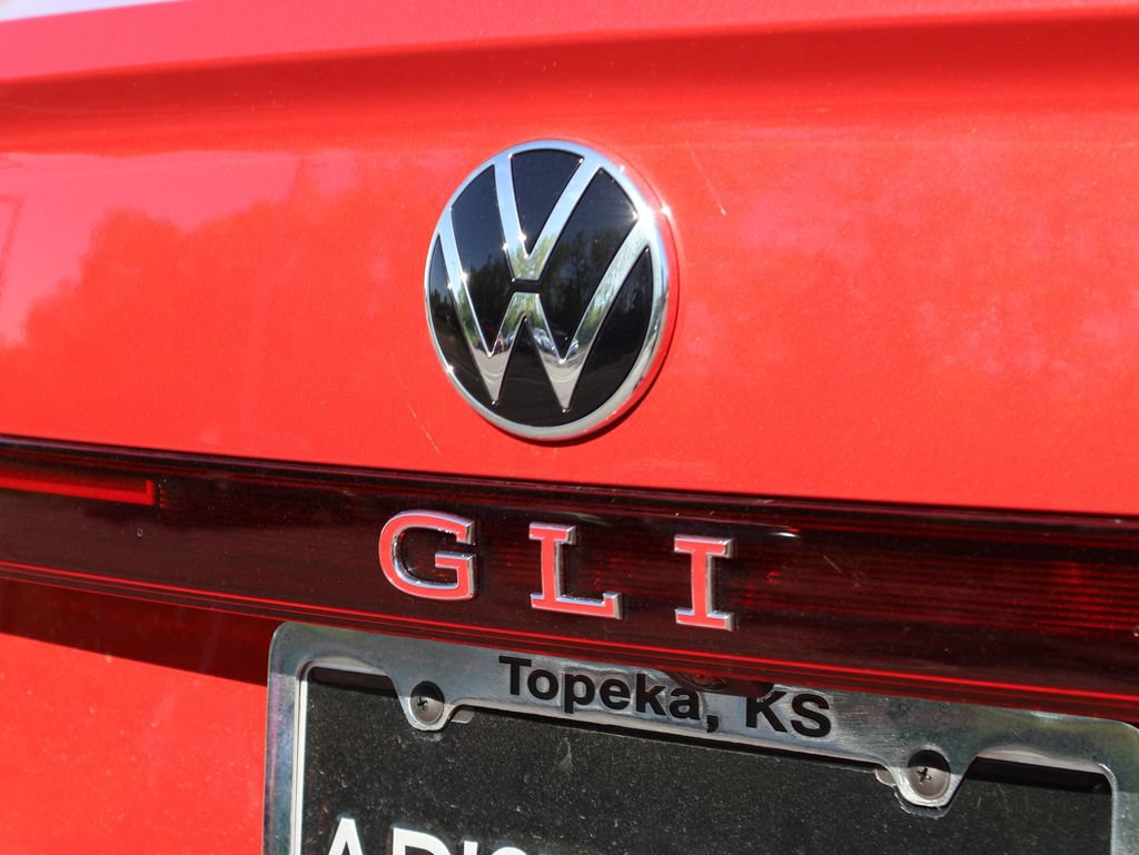New 2026 Volkswagen Jetta GLI Autobahn FWD image 33