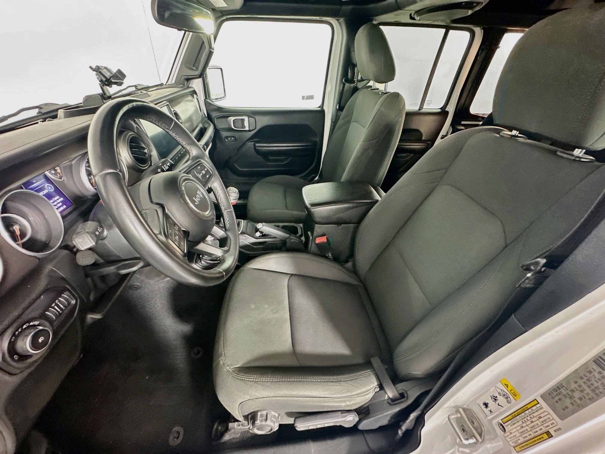 Used 2018 Jeep Wrangler Unlimited Sport S AWD/4WD image 13