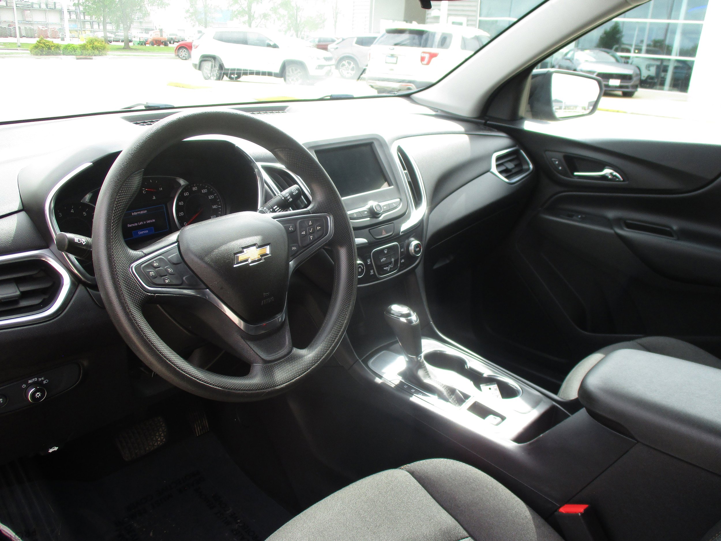 Used 2019 Chevrolet Equinox LT FWD image 11