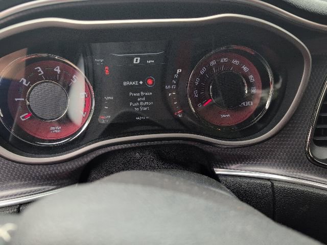Used 2016 Dodge Challenger SRT Hellcat RWD image 6