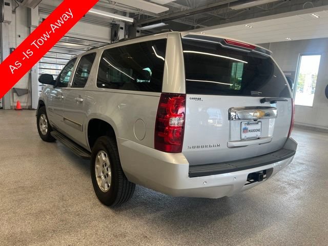 Used 2014 Chevrolet Suburban LT w/ Luxury Package AWD/4WD image 9