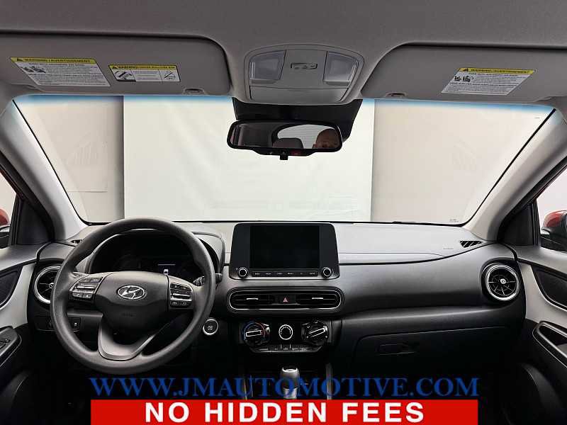 Used 2023 Hyundai Kona SEL image 11