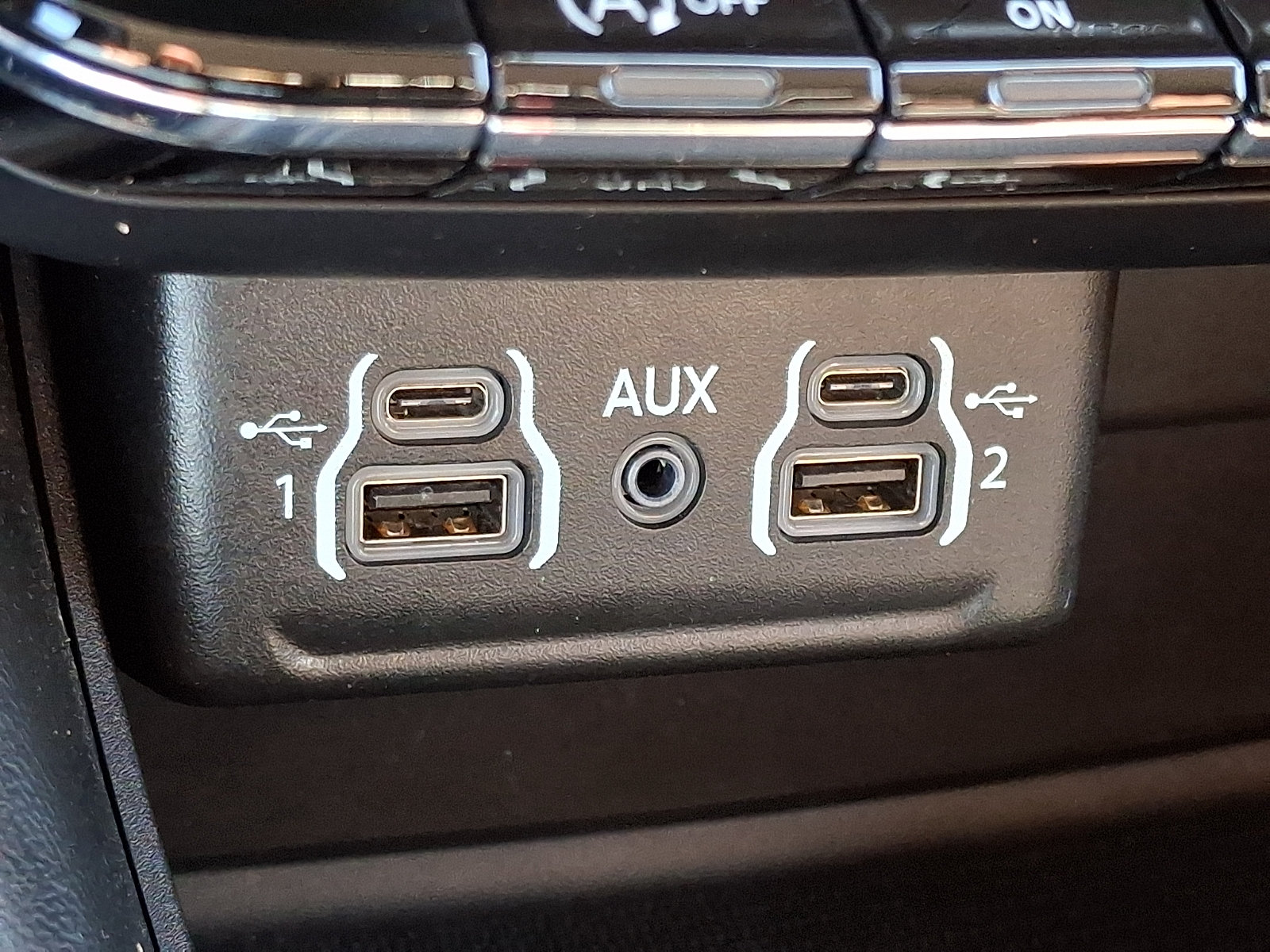 Used 2022 Dodge Durango SXT AWD/4WD image 24