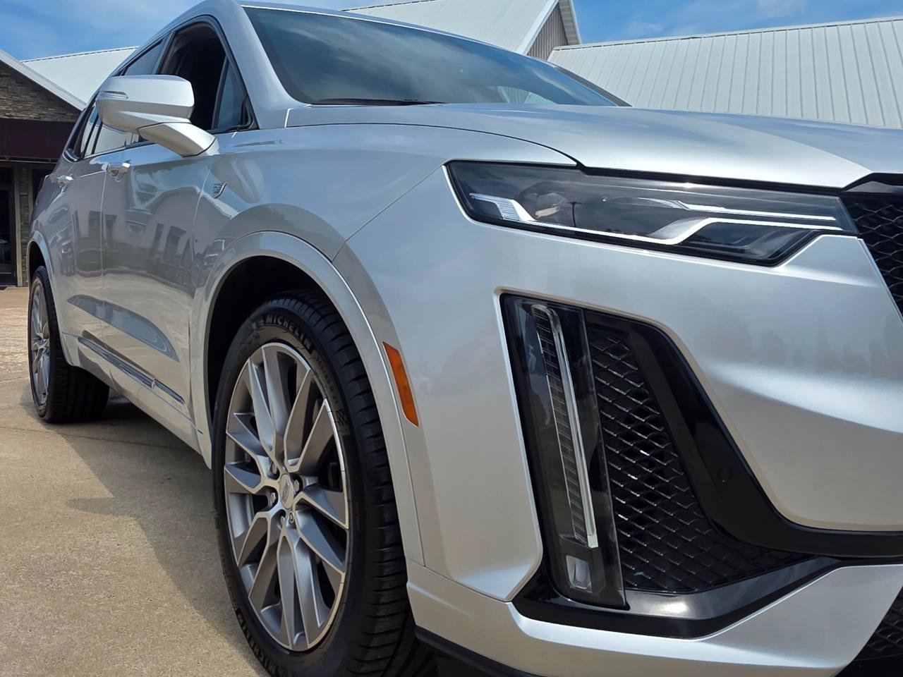 Used 2020 Cadillac XT6 Sport w/ LPO, Floor Liner Package AWD/4WD image 29