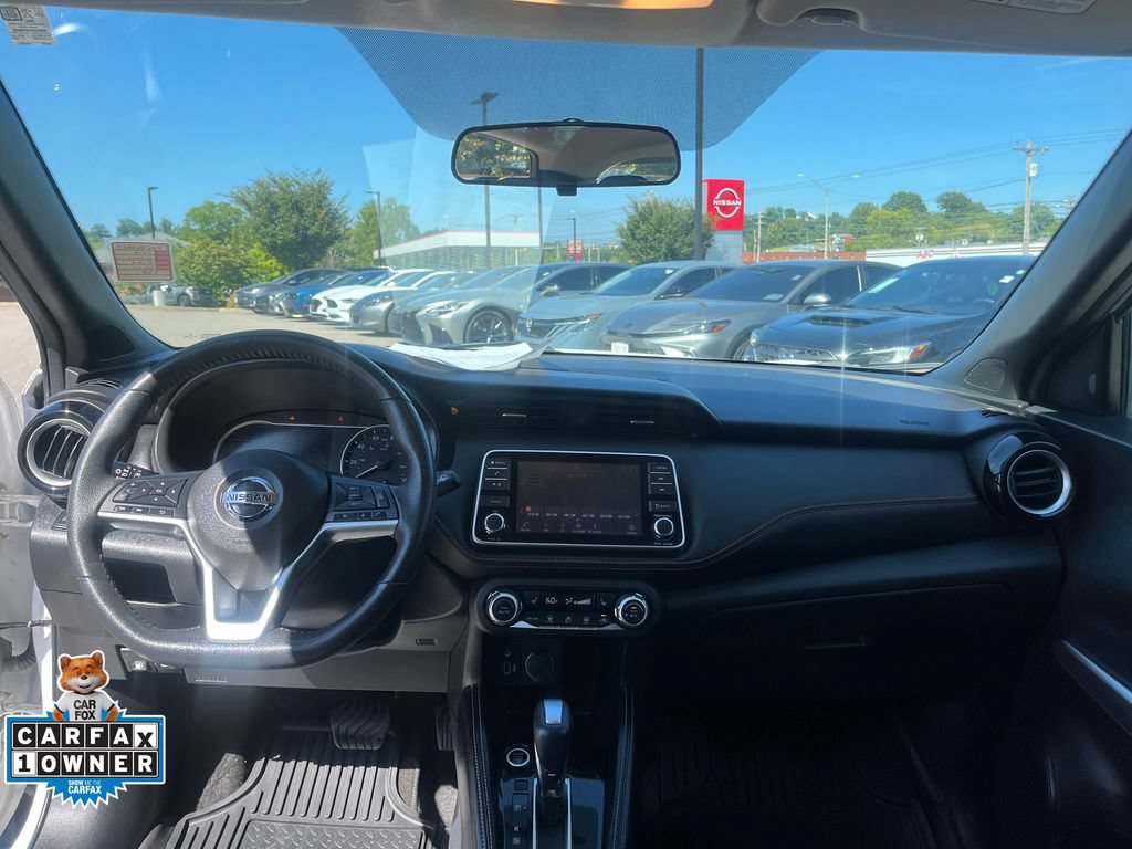 Used 2019 Nissan Kicks SR w/ SR Premium Package FWD image 22